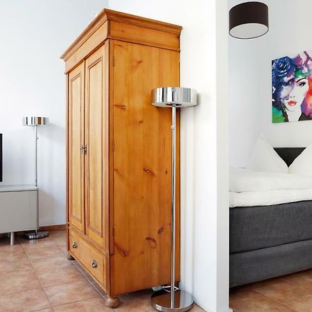 Swine By Rockchair Apartments L Superhost Status L Cozy Family & Business Flair In City Center "Mitte" Modern Studio Boxspringbed Welcomes You! Berlino Esterno foto